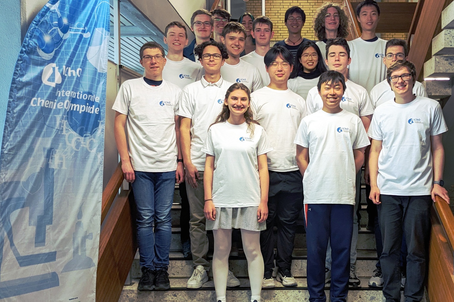 Finale Auswahlrunde zur Internationalen ChemieOlympiade 2025 am IPN in Kiel: Eine Schülerin und drei Schüler vertreten Deutschland beim internationalen Wettbewerb in Dubai.