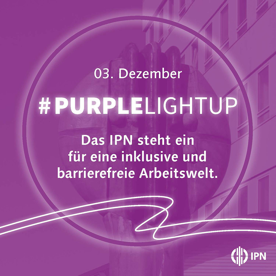 Lila eingefärbtes Bild des Kunstwerks vor dem IPN Gebäude